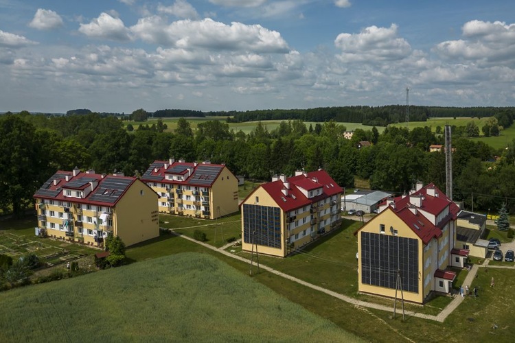 Housing solutions: Poland’s heat pump revolution