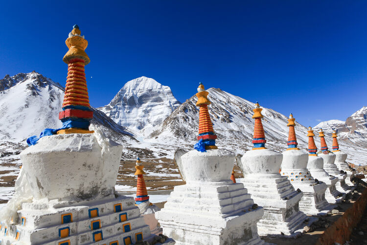 Construction of mega dams in Tibet worries downriver nations