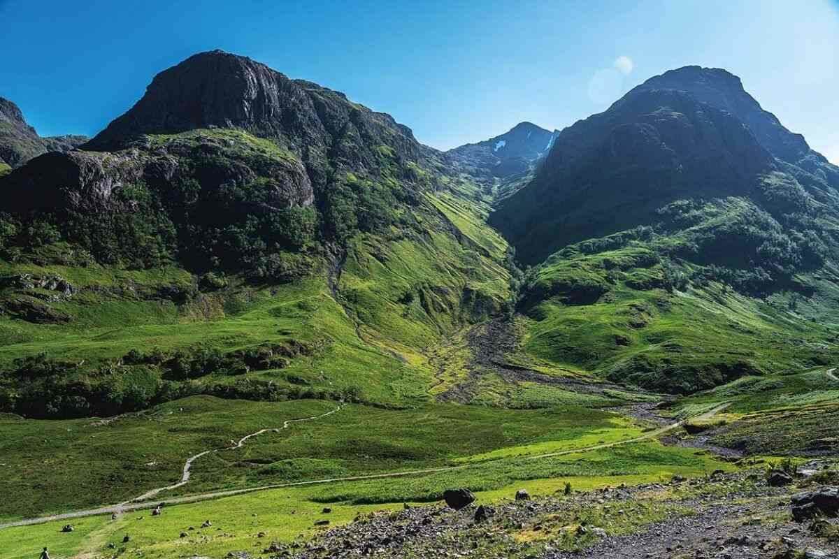 Photographing mountains in spring