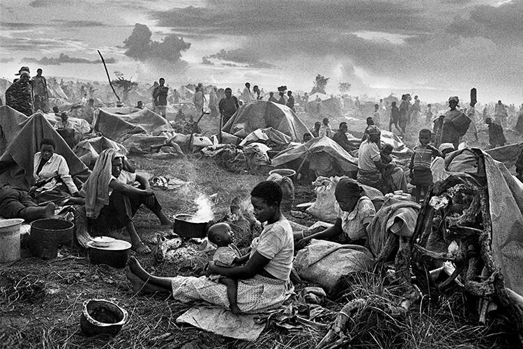 Rwandan refugees fleeing from genocide. The Benako Camp, Tanzania, 1994