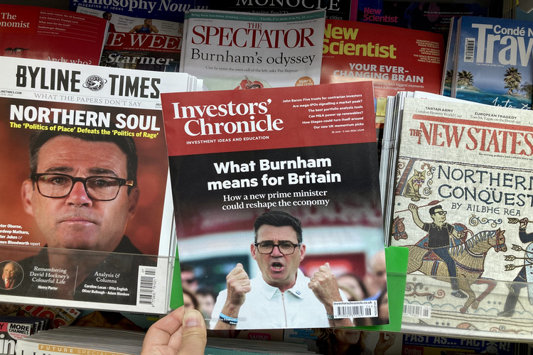 Andy Burnham on newspapera