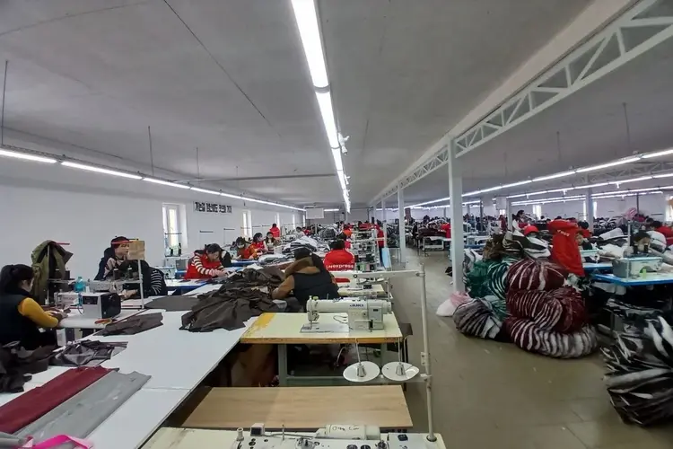 North Korean workers at a Garment factory in Chekhov, image posted to KNDR.SU