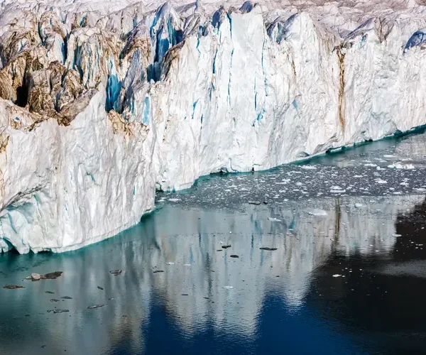 Huge hidden flood bursts through Greenland ice sheet surface