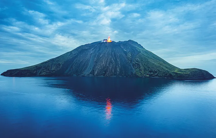 Stromboli, the natural lighthouse of the Med