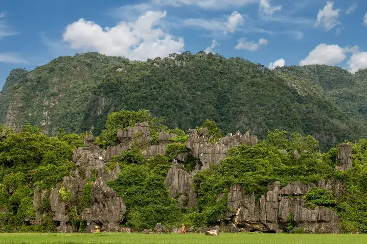 Geode Example Ten places listed to become UNESCO World Heritage Sites - Geographical