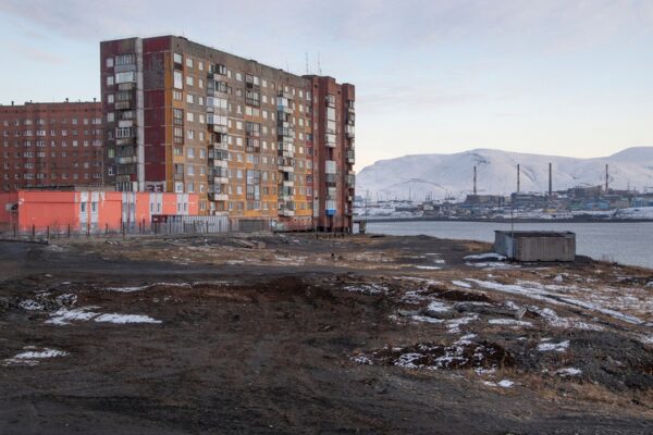 Norlisk with building