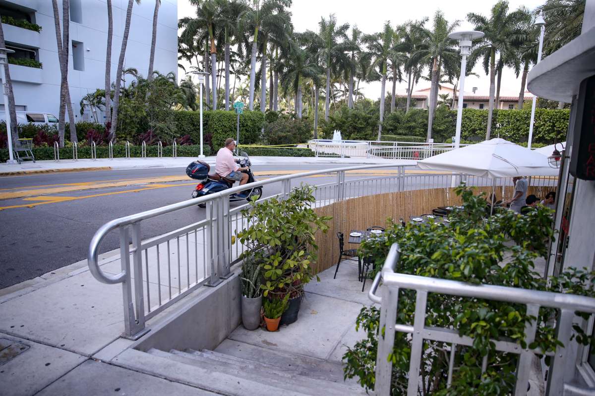 Raised roads in Miami Beach