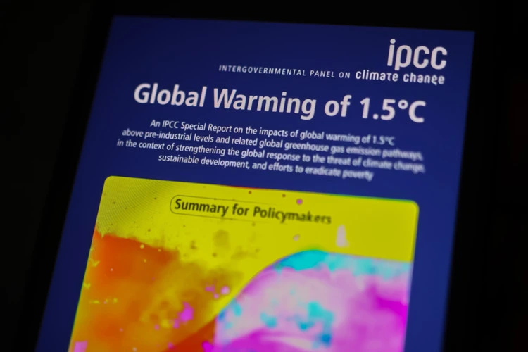 Electronic tablet screen with an IPCC report displayed.