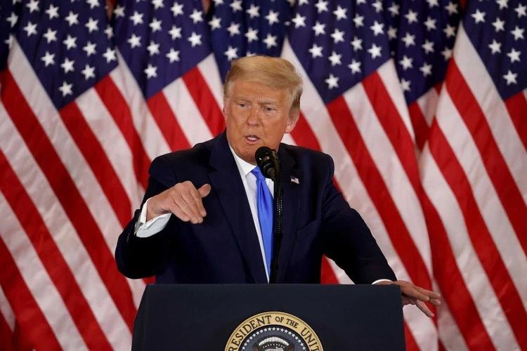 WASHINGTON, DC - NOVEMBER 04: U.S. President Donald Trump speaks on election night in the East Room of the White House in the early morning hours