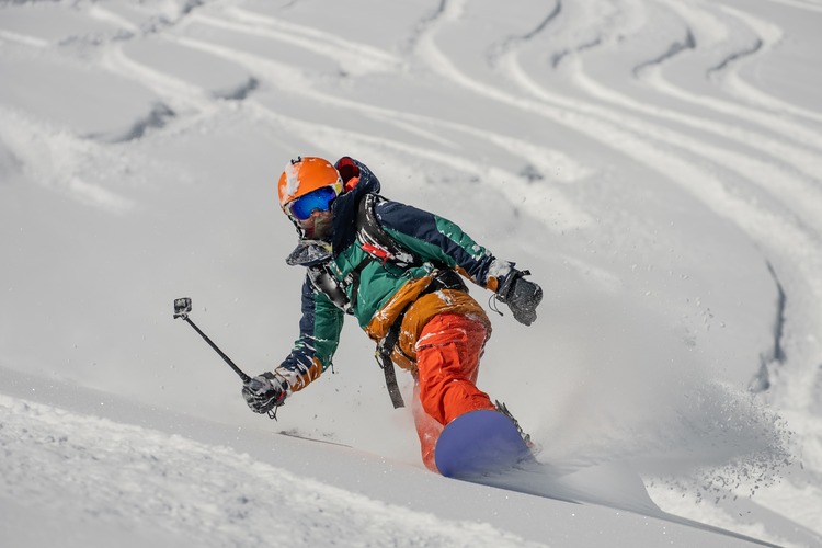 Freeride snowboarding in winter. 