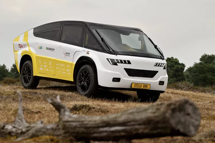 Solar ambulance